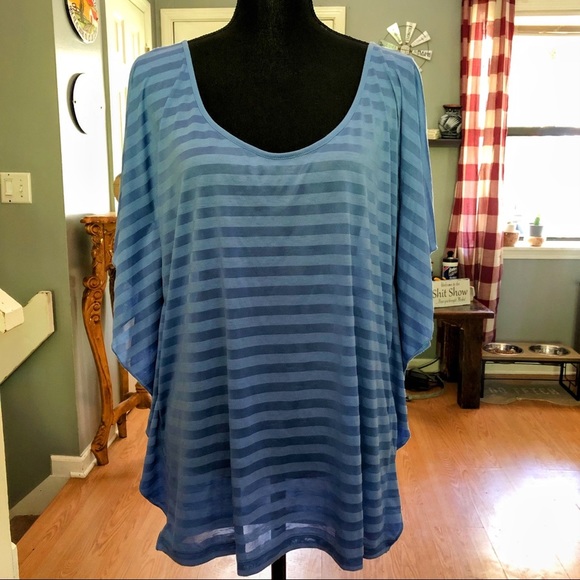 Kardashian Kollection Tops - Kardashshian NWT Blue Striped Oversized Boyfriend Halo Tee Size M